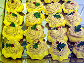 Csirkem�jas k�pvisel�f�nk