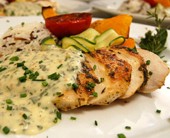 Gy�gyn�v�nyekkel s�lt csirkemell