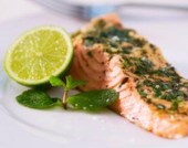 Eg�szben s�lt kar�csonyi lazac